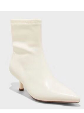 A New Day Women's Lonnie Kitten Heel Stretch Ankle Boots Size 7 cream white